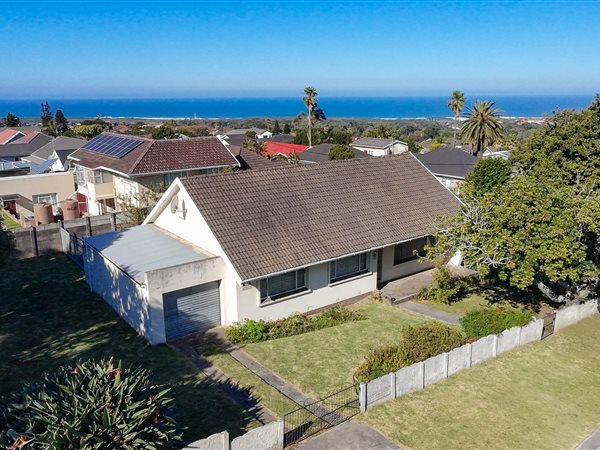 3 Bedroom House 3 Bedroom House