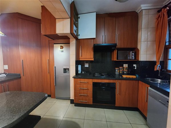 2 Bed Apartment