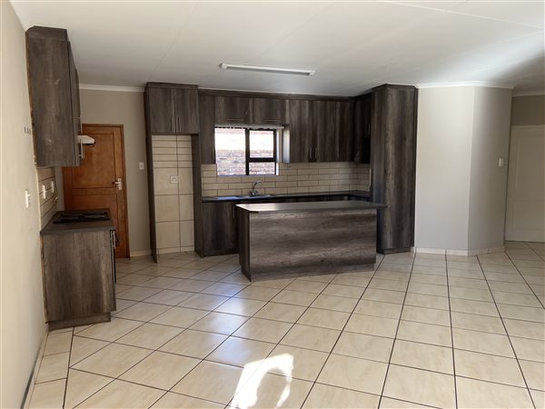 3 Bedroom Townhouse 3 Bedroom Townhouse