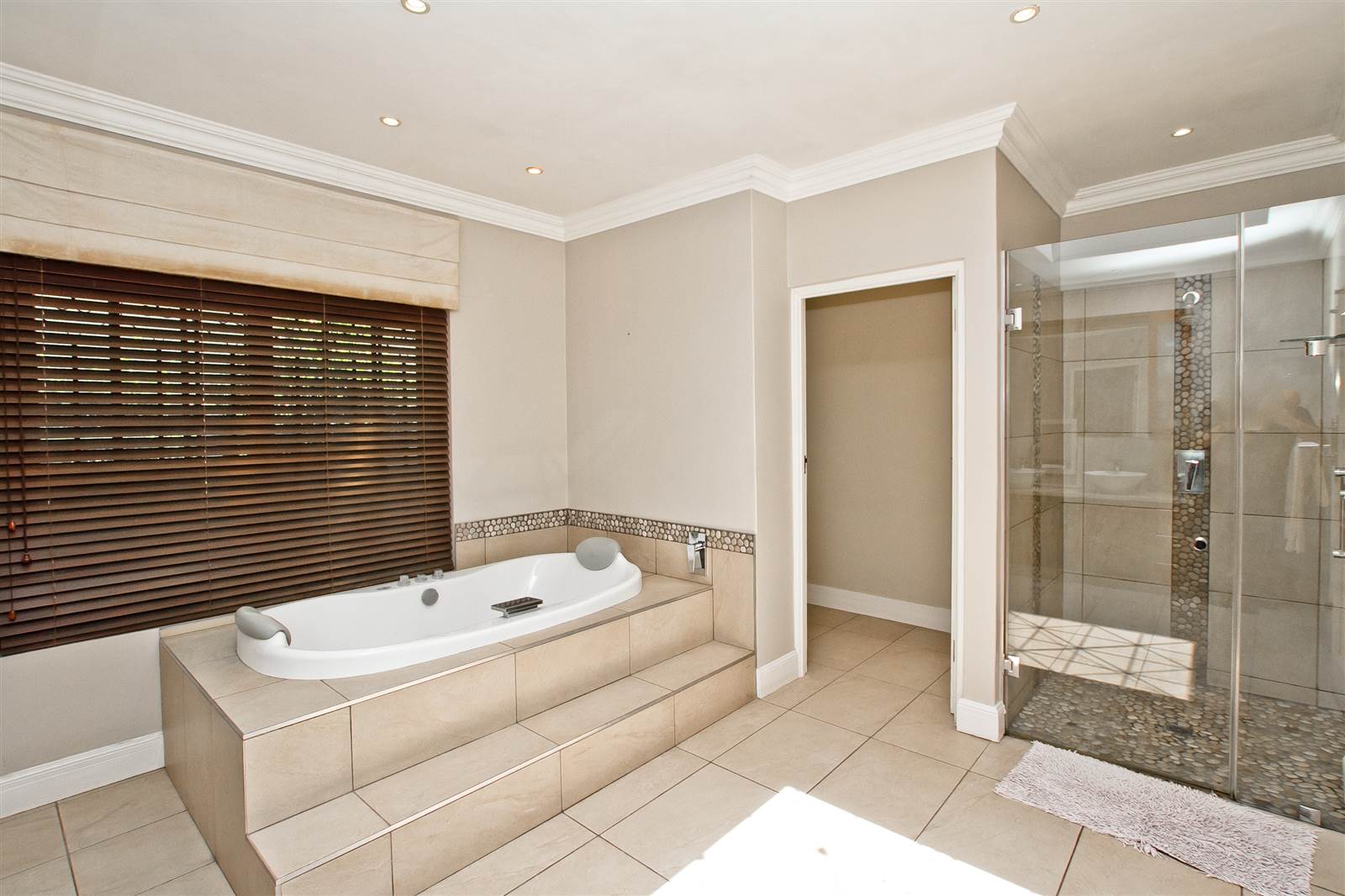 4 Bed House in Inanda photo number 19