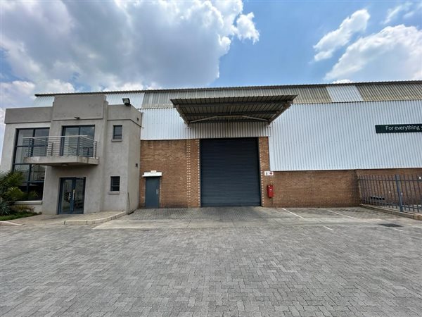691  m² Industrial space