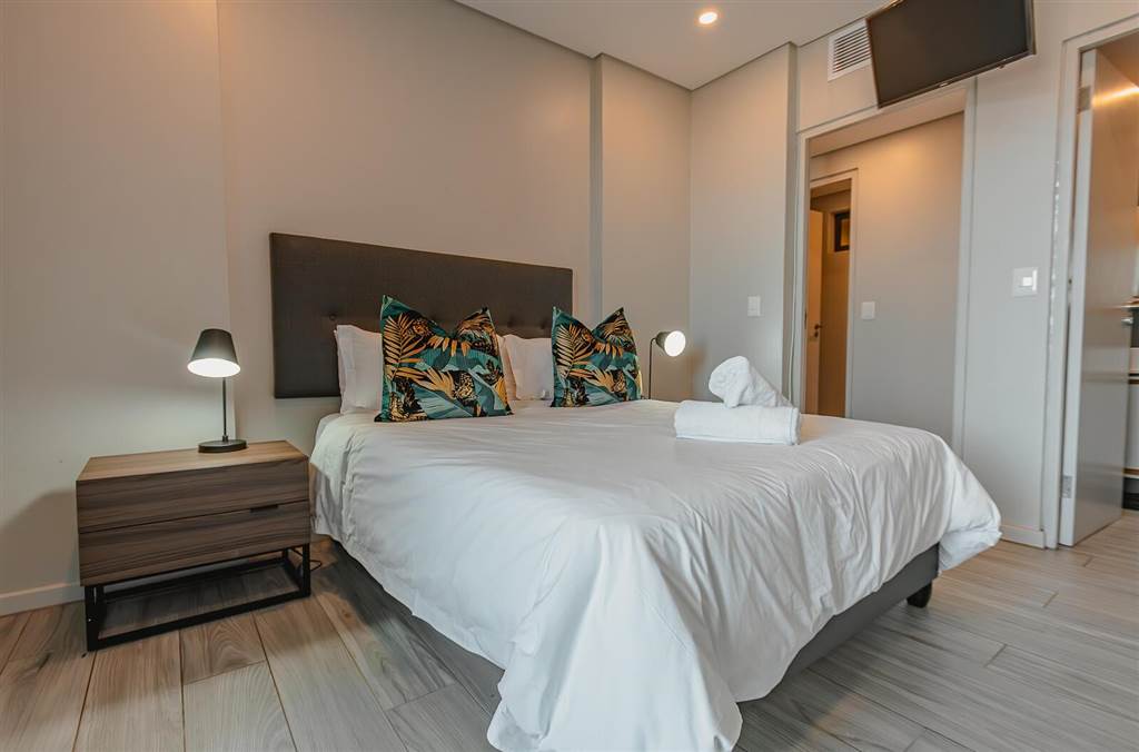 2 Bed Apartment in Umhlanga Ridge photo number 5