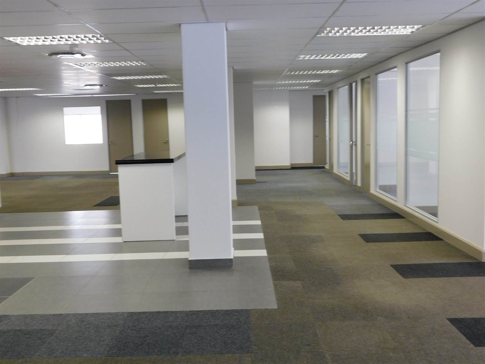 938  m² Office Space in Illovo photo number 18