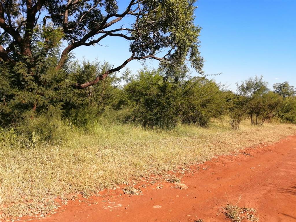 450 m² Land available in Lebowakgomo photo number 2