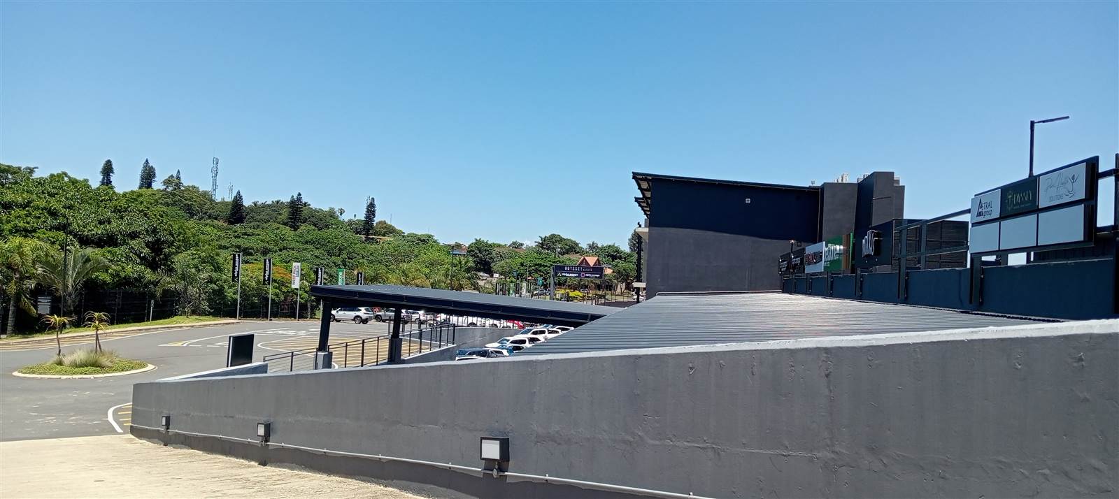76  m² Commercial space in Ballito photo number 2