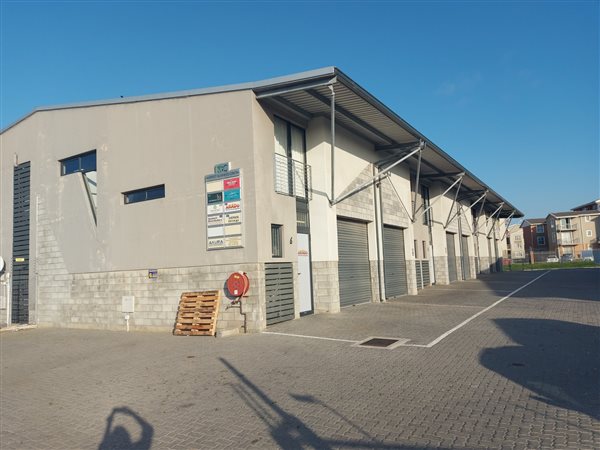 110  m² Commercial space