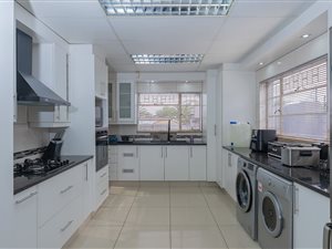 4 Bed House in Sunnyridge