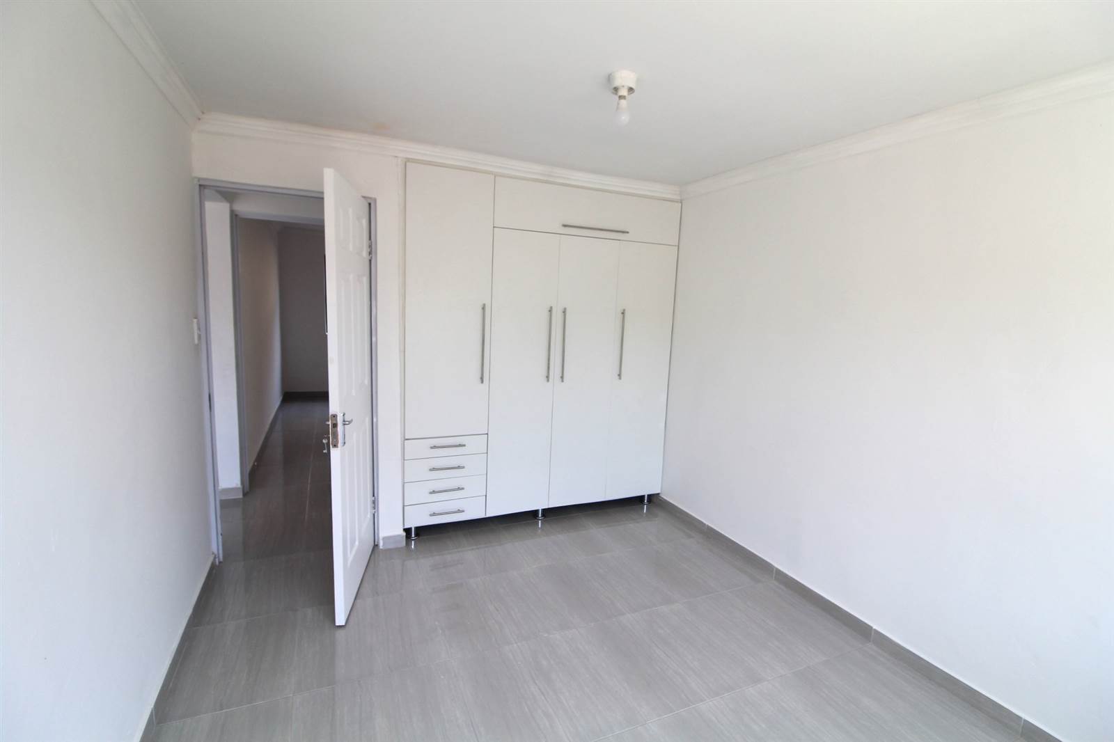 2 Bed Apartment in Bellair photo number 17