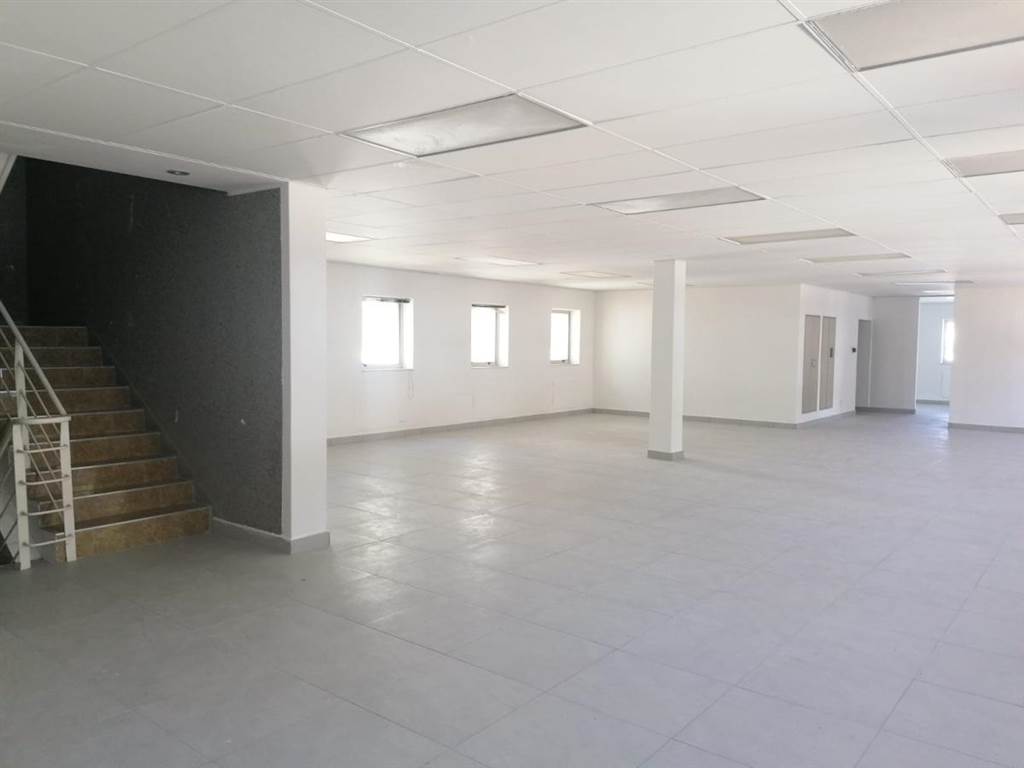 1177.7  m² Commercial space in Paarl Central West photo number 19