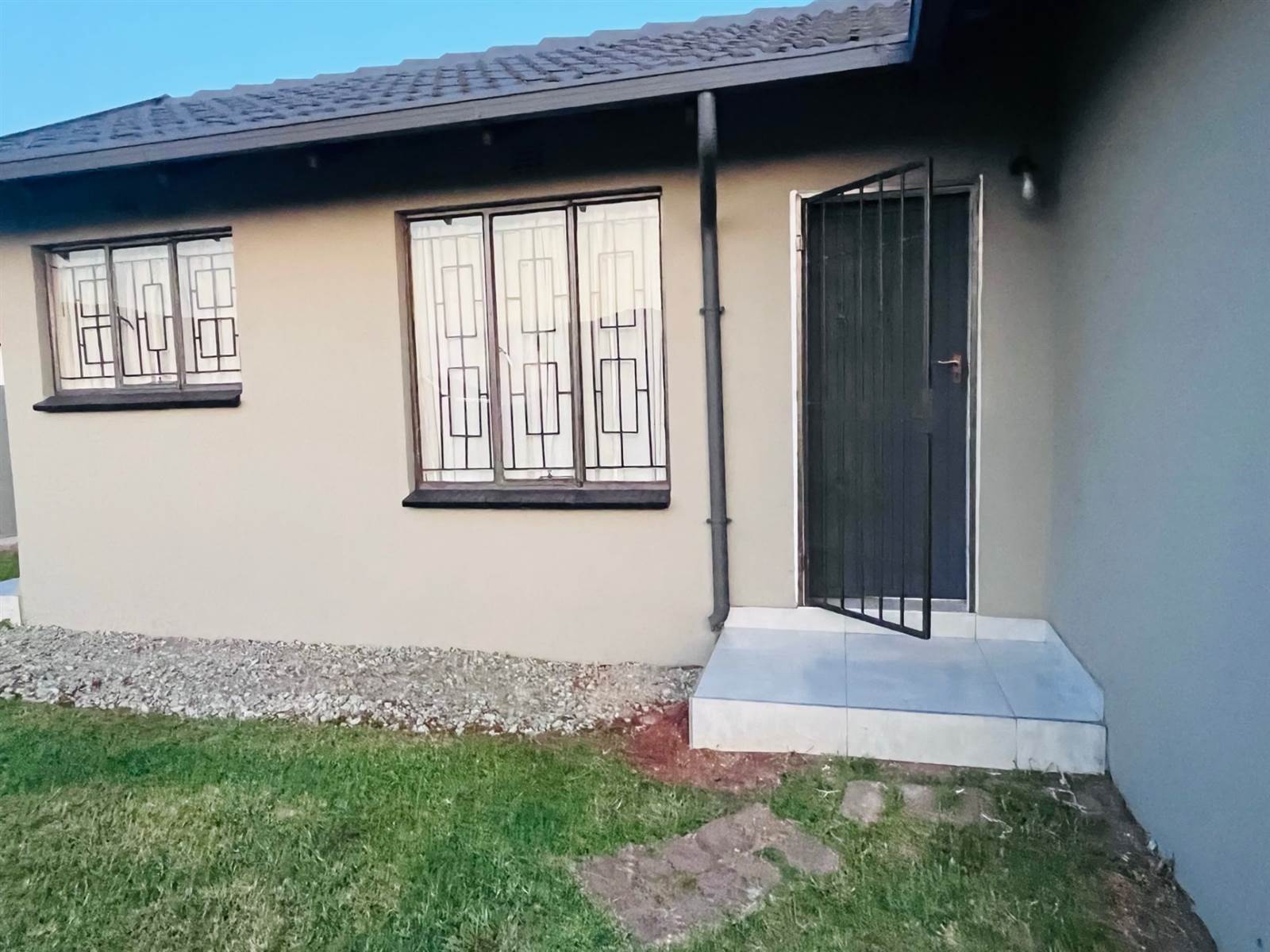 2 Bed House in Spruit View photo number 16