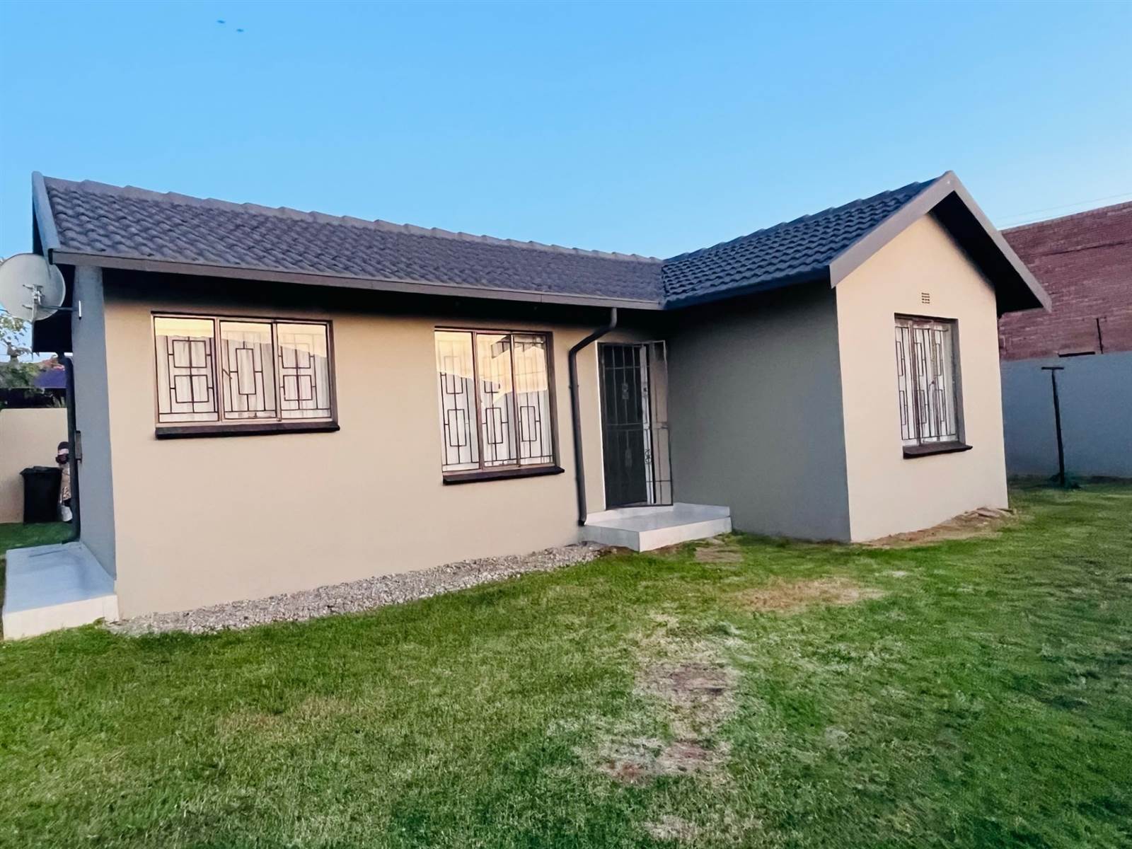 2 Bed House in Spruit View photo number 13