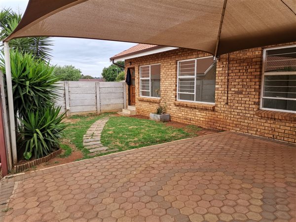 3 Bedroom Townhouse
