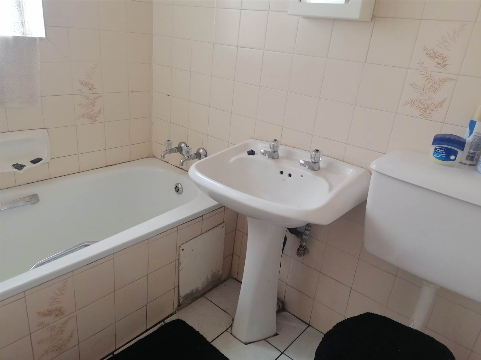 3 Bed Flat in Vereeniging Central photo number 17