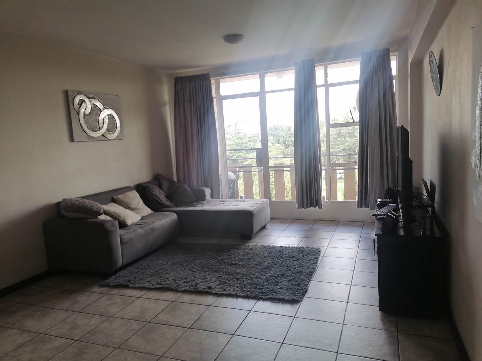 3 Bed Flat in Vereeniging Central photo number 8