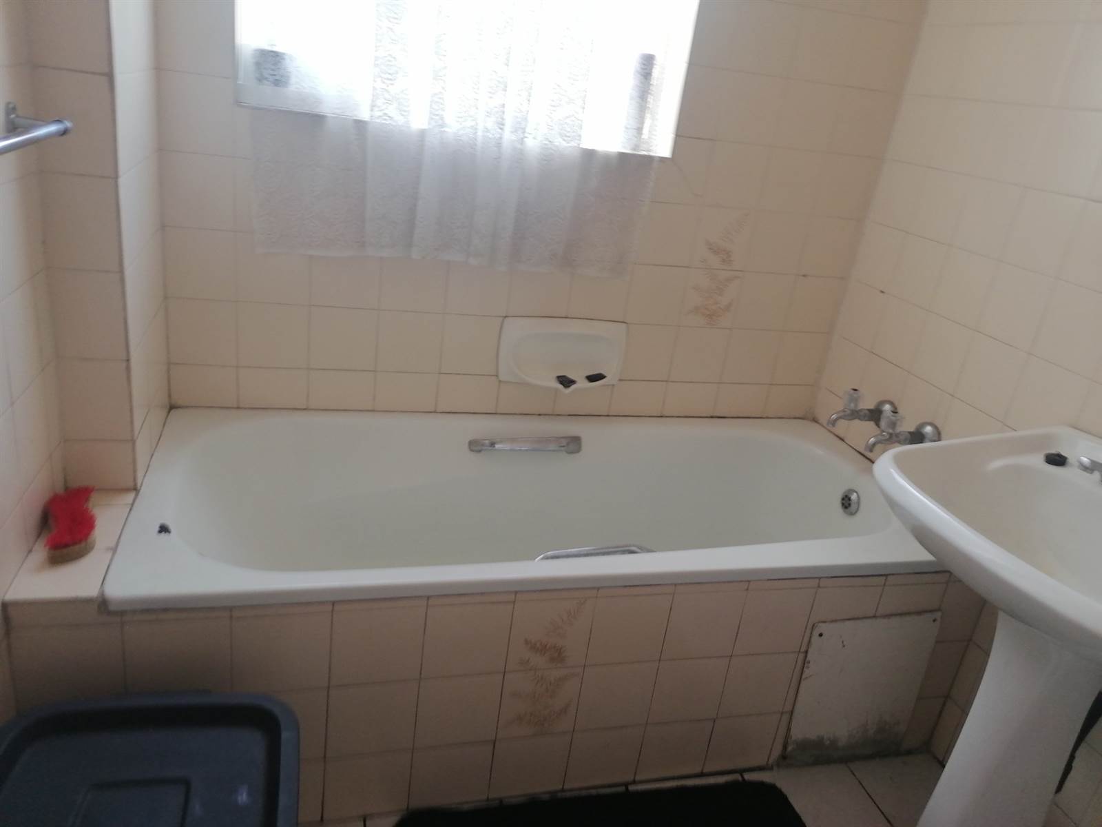 3 Bed Flat in Vereeniging Central photo number 16