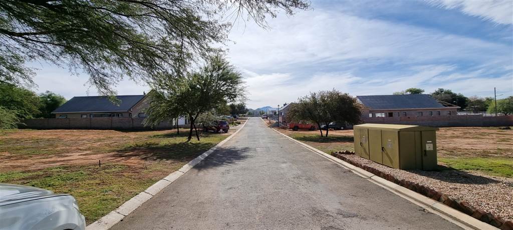 1064 m² Land available in Oudtshoorn photo number 4