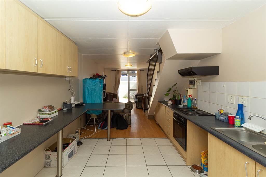 2 Bed Apartment in Observatory photo number 17