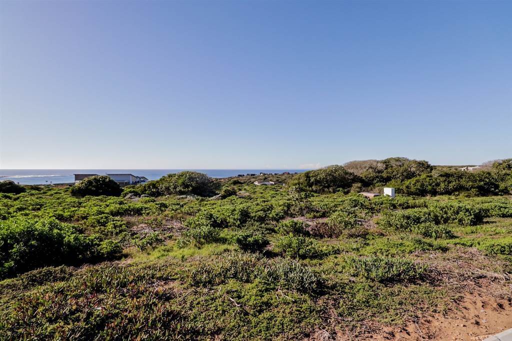 1052 m² Land available in Stilbaai photo number 10