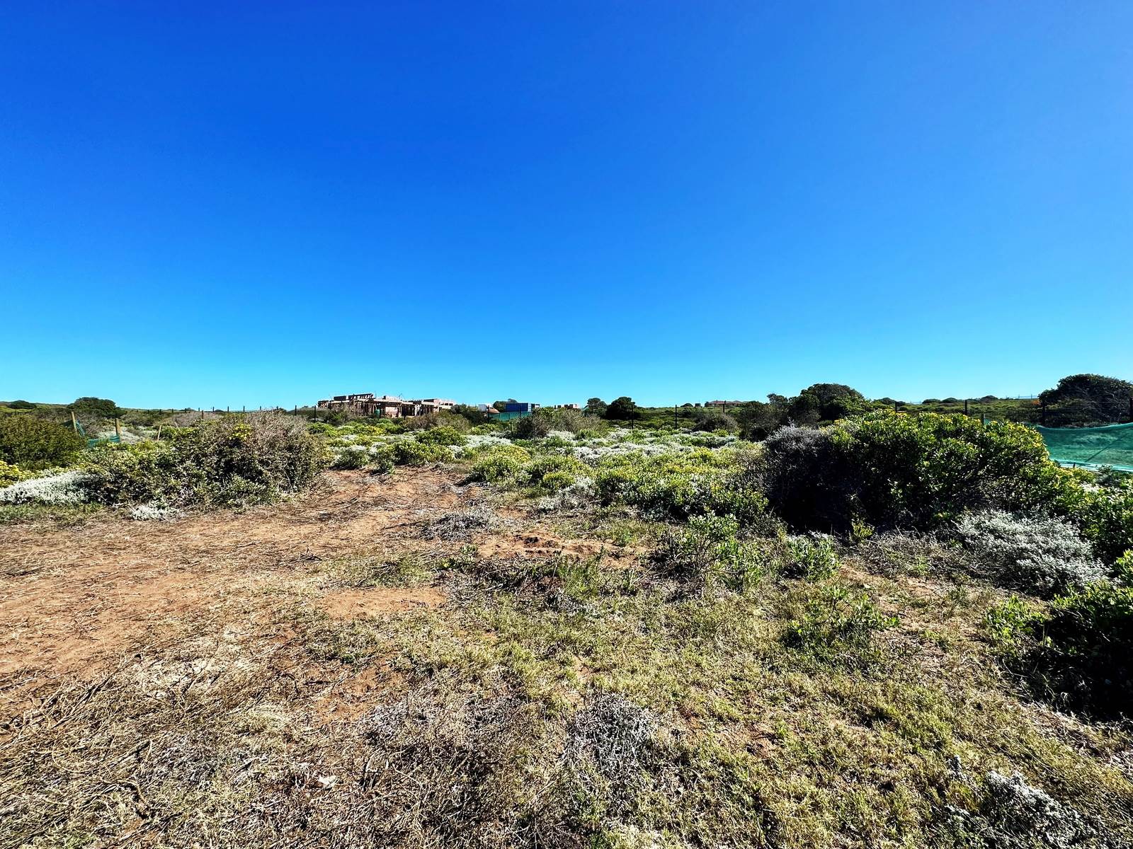 1052 m² Land available in Stilbaai photo number 3