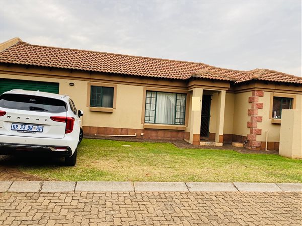 2 Bedroom House 2 Bedroom House