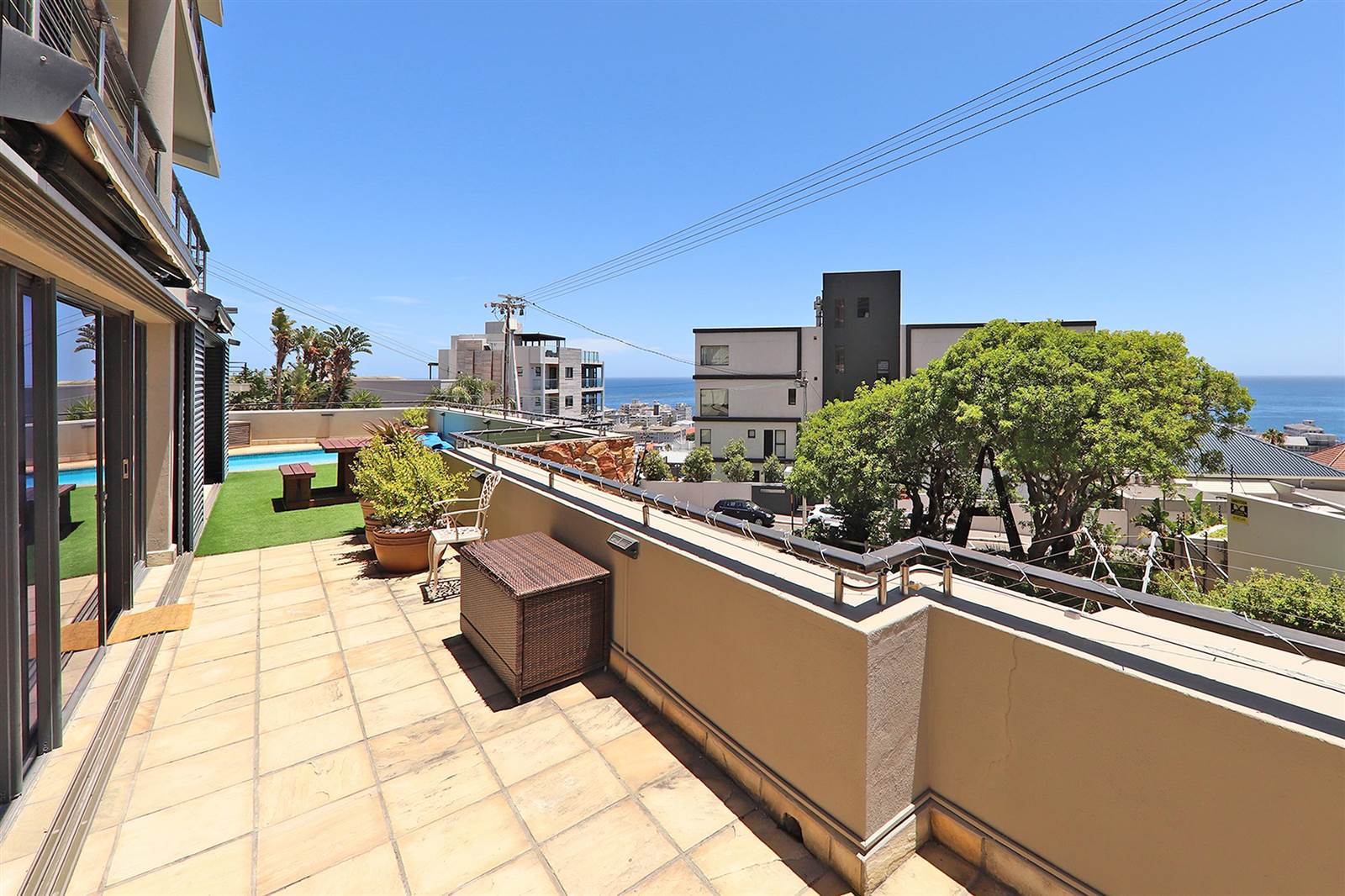 3 Bed Apartment in Sea Point photo number 7