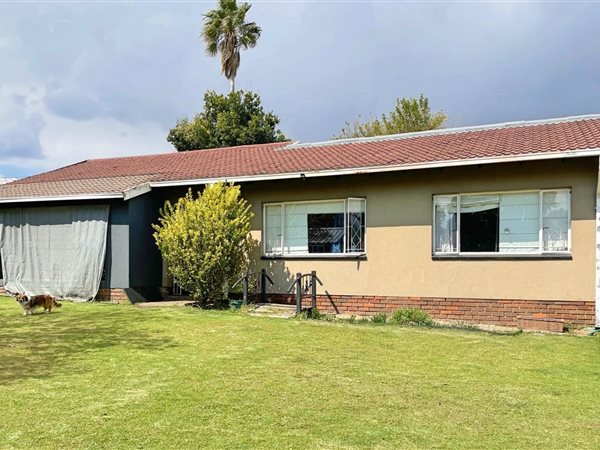 3 Bedroom House 3 Bedroom House