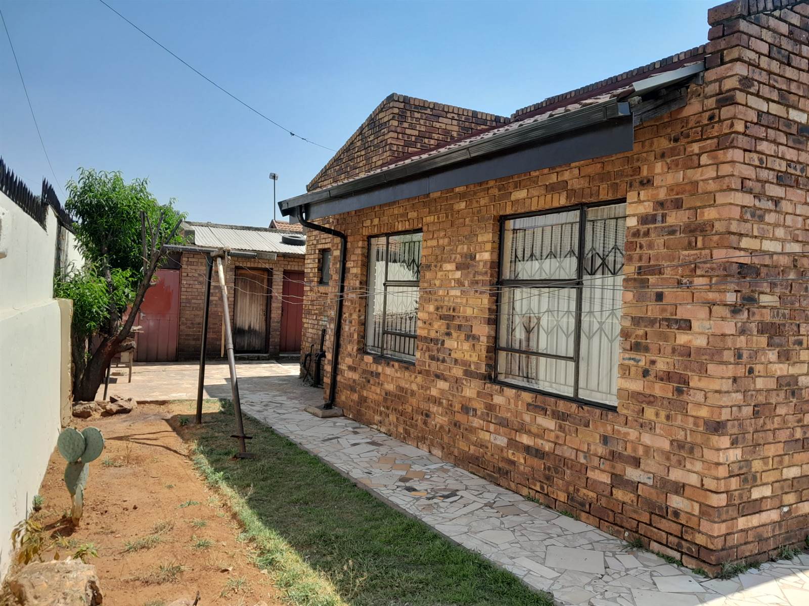 5 Bed House in Katlehong photo number 30