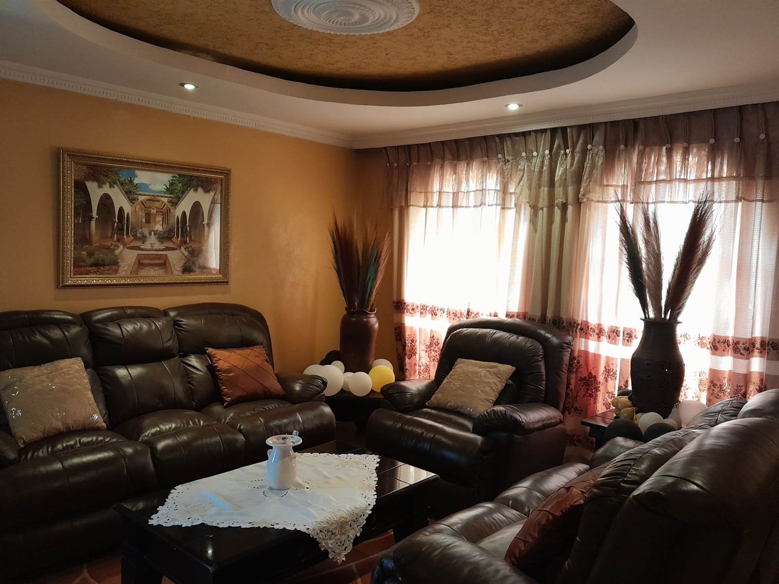 5 Bed House in Katlehong photo number 3