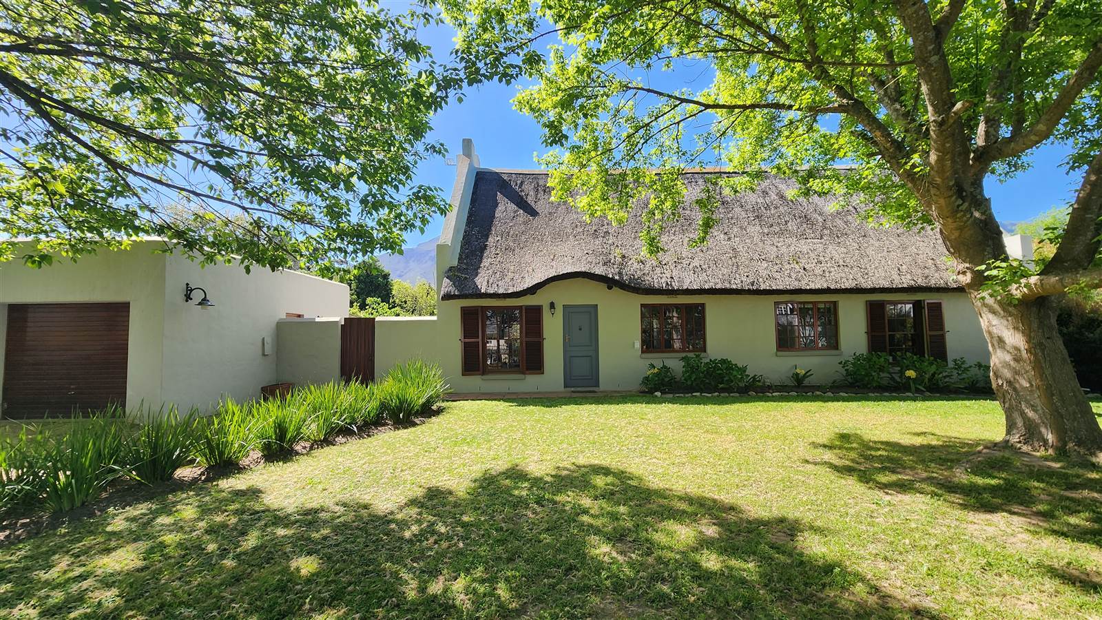 3 Bed House in Greyton photo number 2