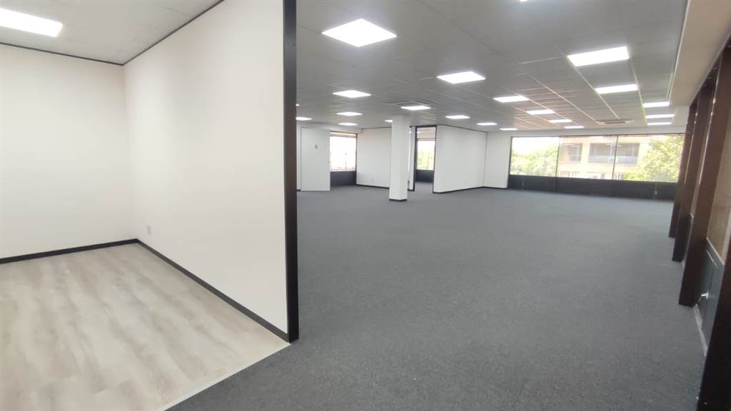 214  m² Commercial space in Bedfordview photo number 6