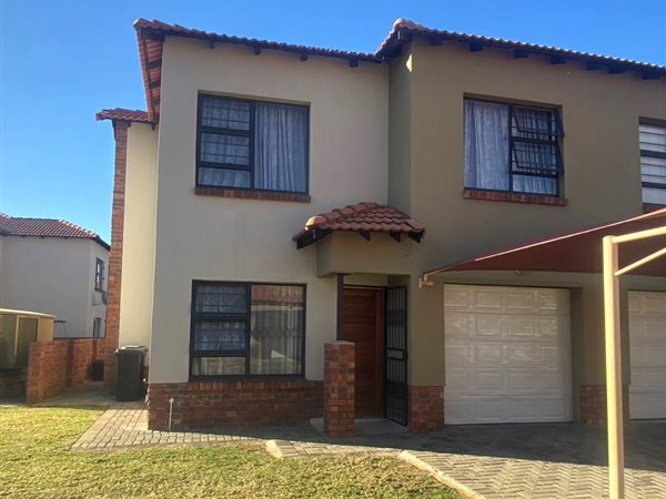 3 Bedroom Townhouse