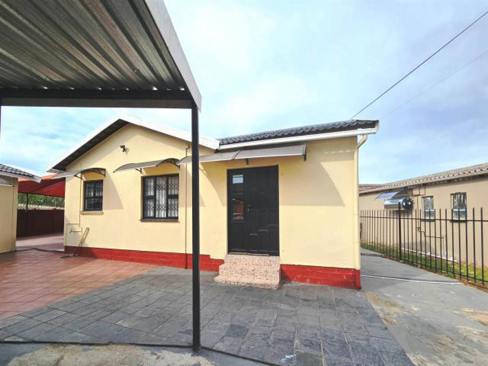 3 Bed House in Ladysmith Central photo number 1