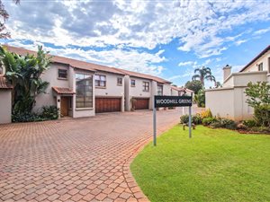 3 Bed Duplex in Woodhill