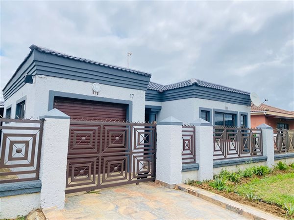 4 Bedroom House 4 Bedroom House