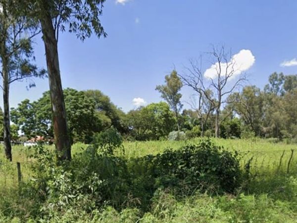 2 m² Land available in Linbro Park