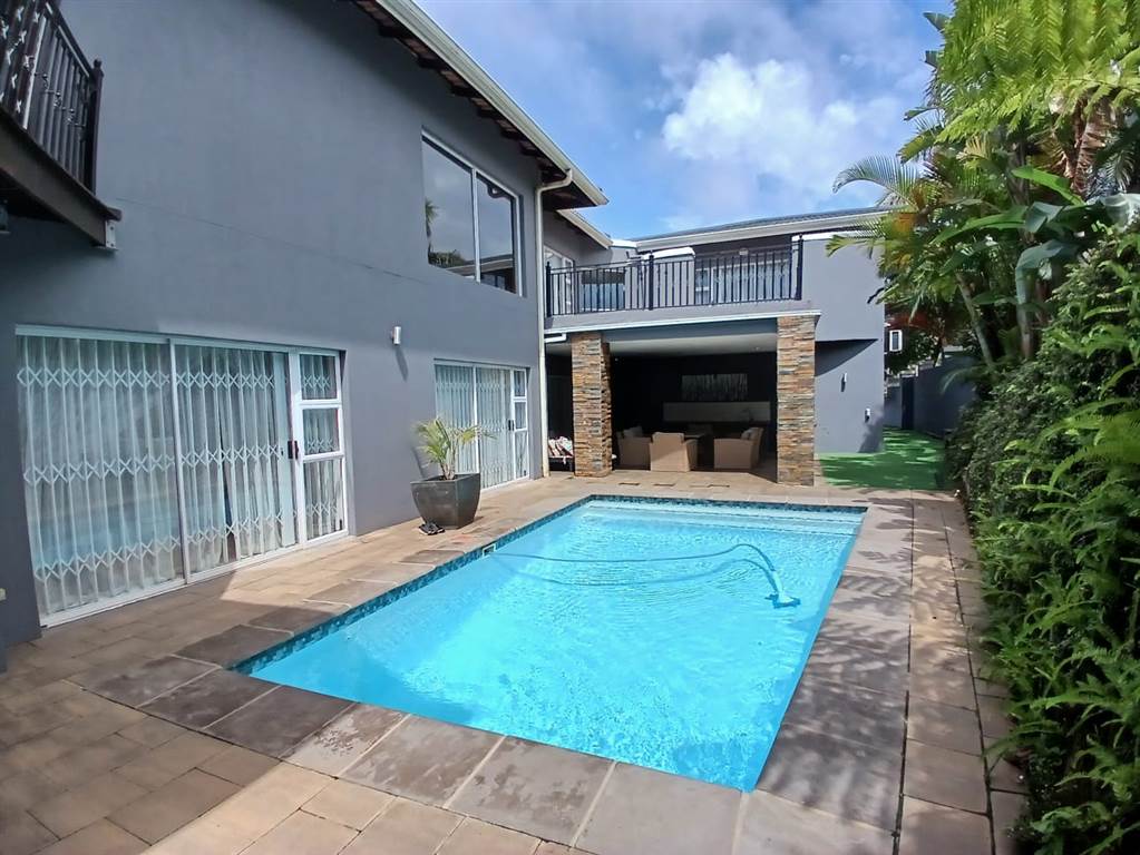 6 Bed House in Ballito photo number 13