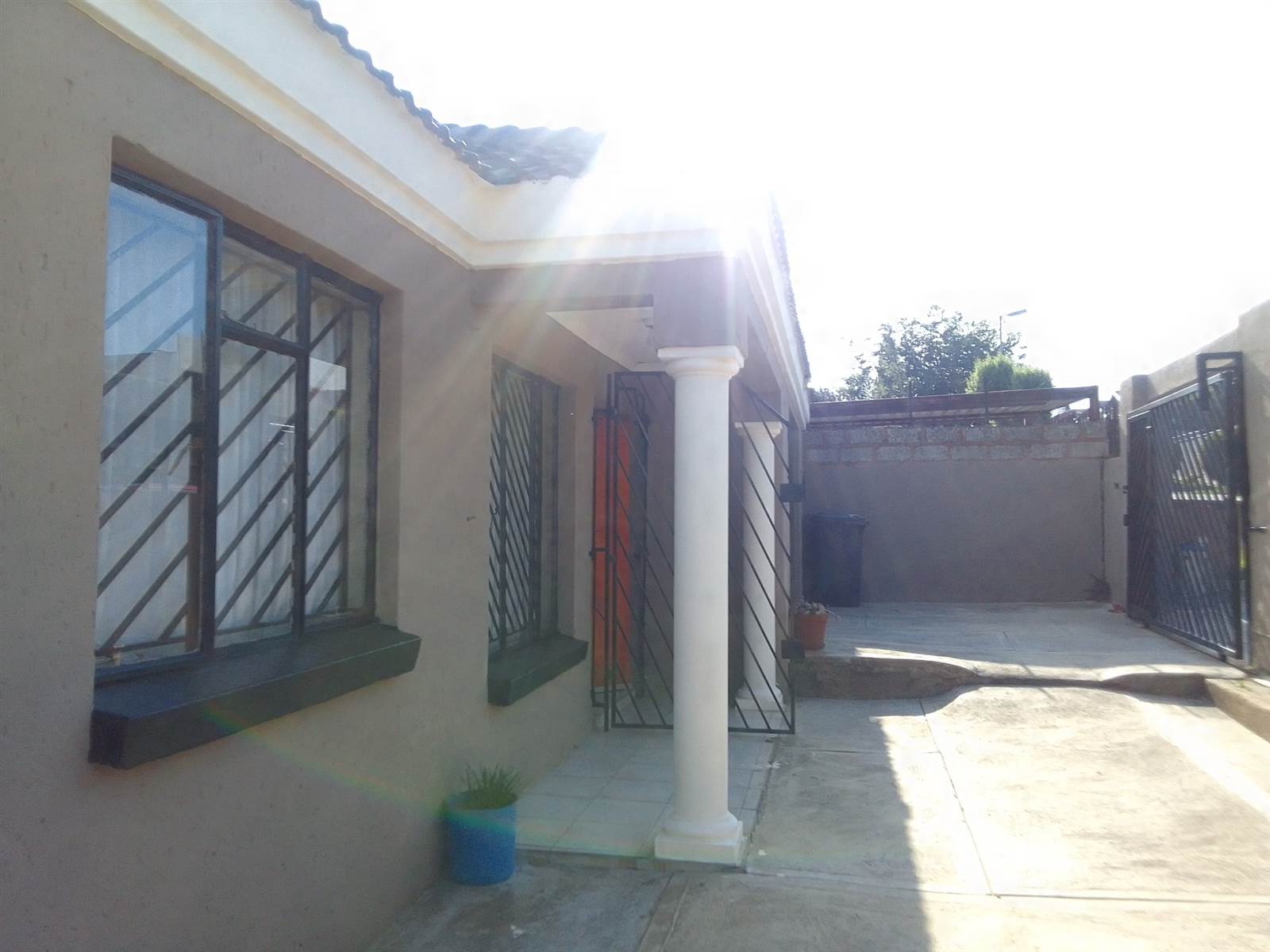3 Bed House in Grobler Park photo number 8