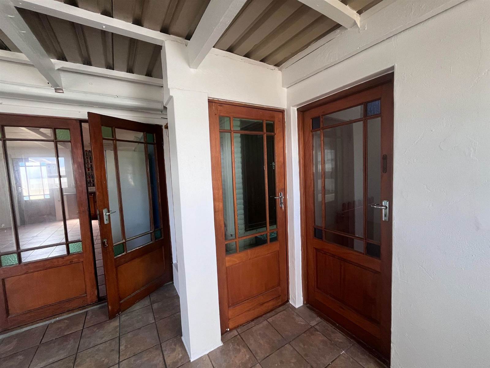 4 Bed House in Yzerfontein photo number 11