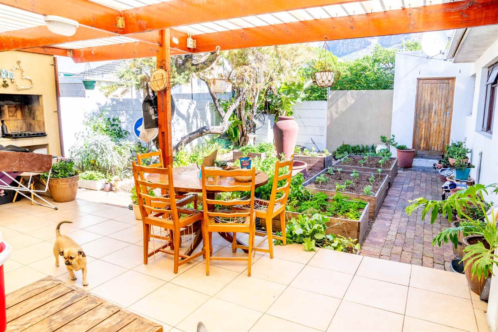 4 Bed House in Muizenberg photo number 15