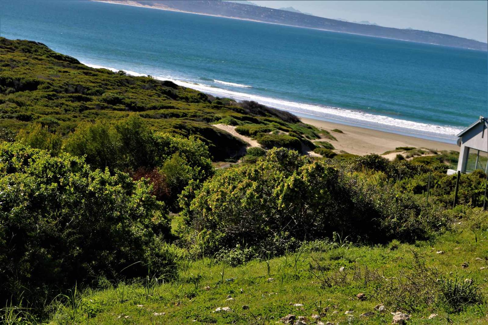 677 m² Land available in Vlees Bay photo number 1