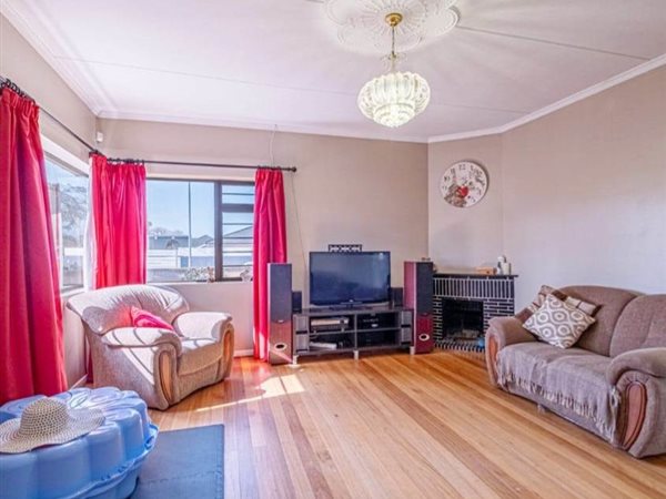 3 Bedroom House 3 Bedroom House