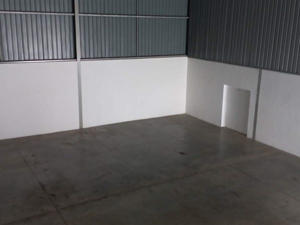 280  m² Industrial space