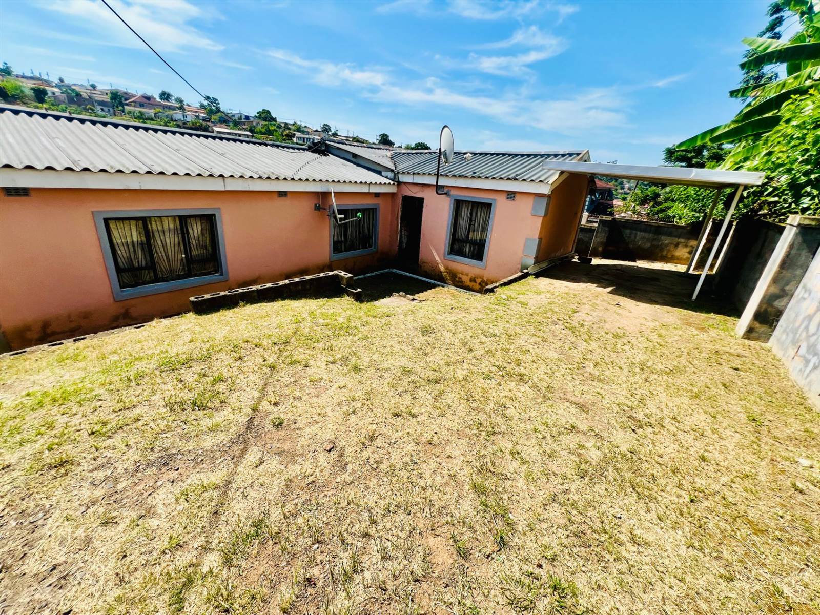 4 Bed House in Ntuzuma photo number 6