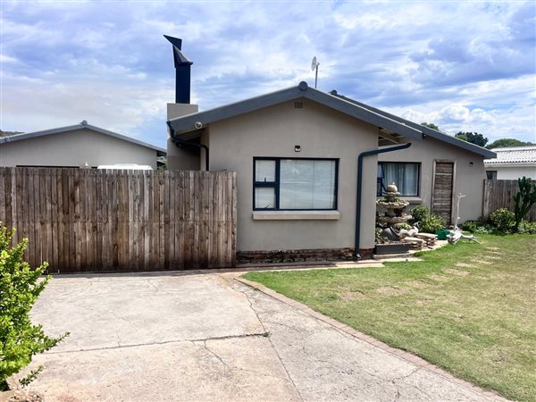 4 Bedroom House 4 Bedroom House