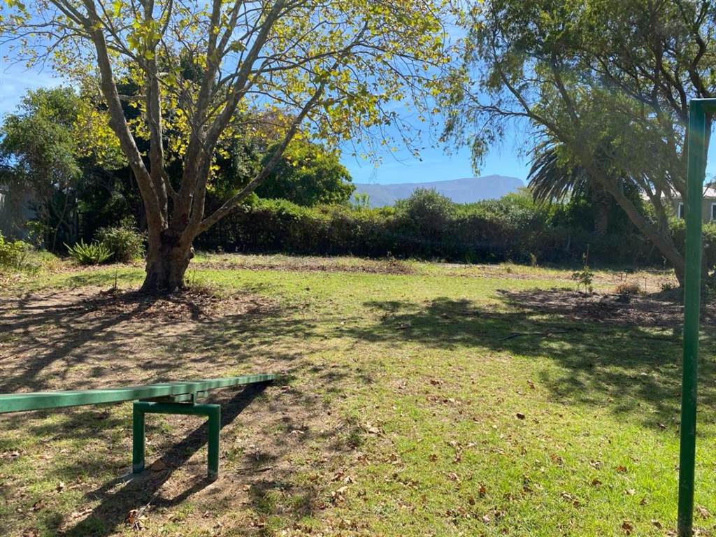 1910 m² Land available in Constantia photo number 6