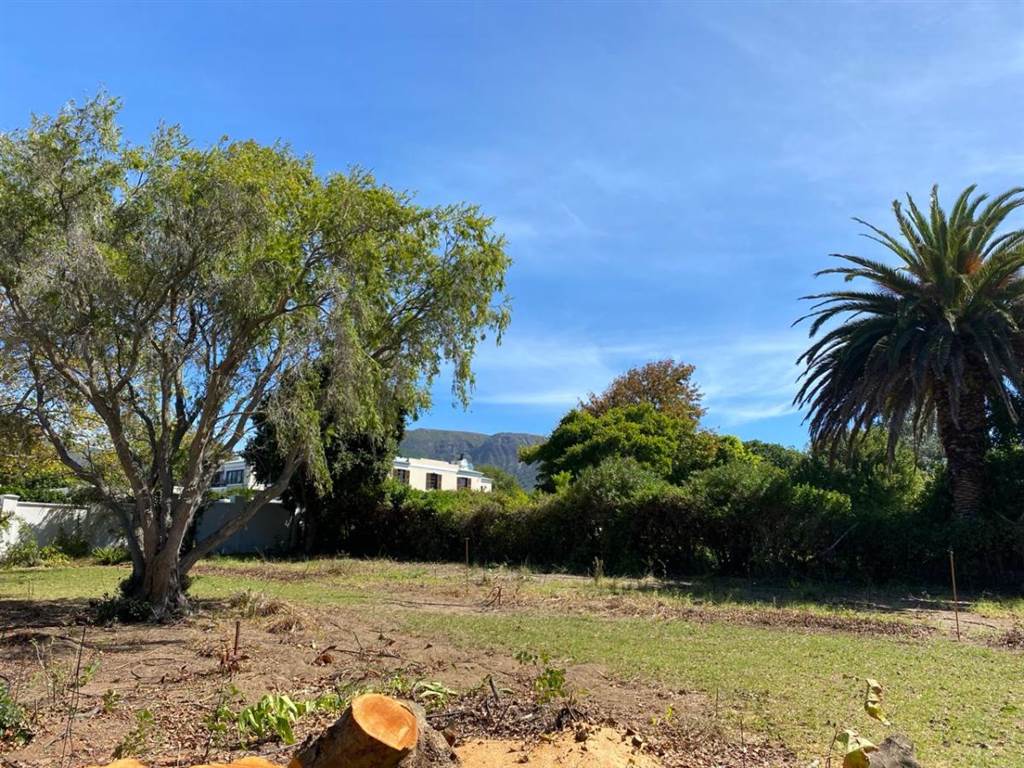 1910 m² Land available in Constantia photo number 2