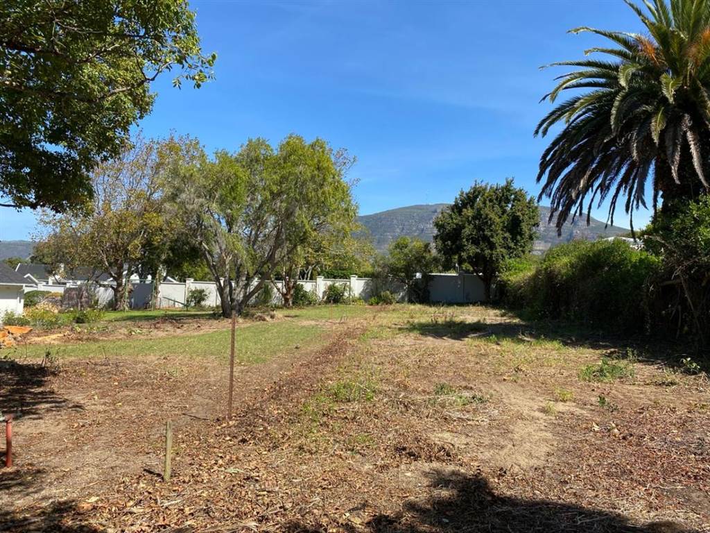 1910 m² Land available in Constantia photo number 5