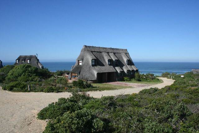 767 m² Land available in Stilbaai photo number 11