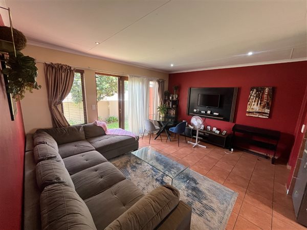 2 Bedroom Townhouse 2 Bedroom Townhouse