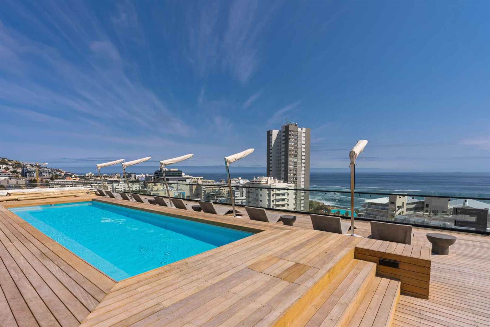 2 Bed Apartment in Sea Point photo number 16